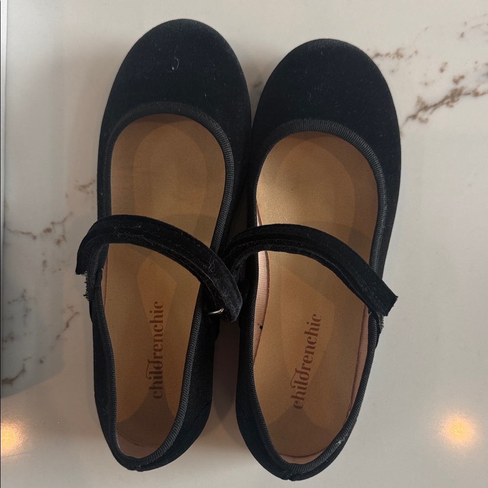 Black Velvet Mary Jane Shoes